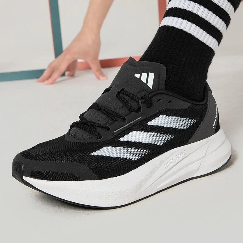 Chaussures Adidas pour hommes  - Lightweight Road Running Shoes avis et prix